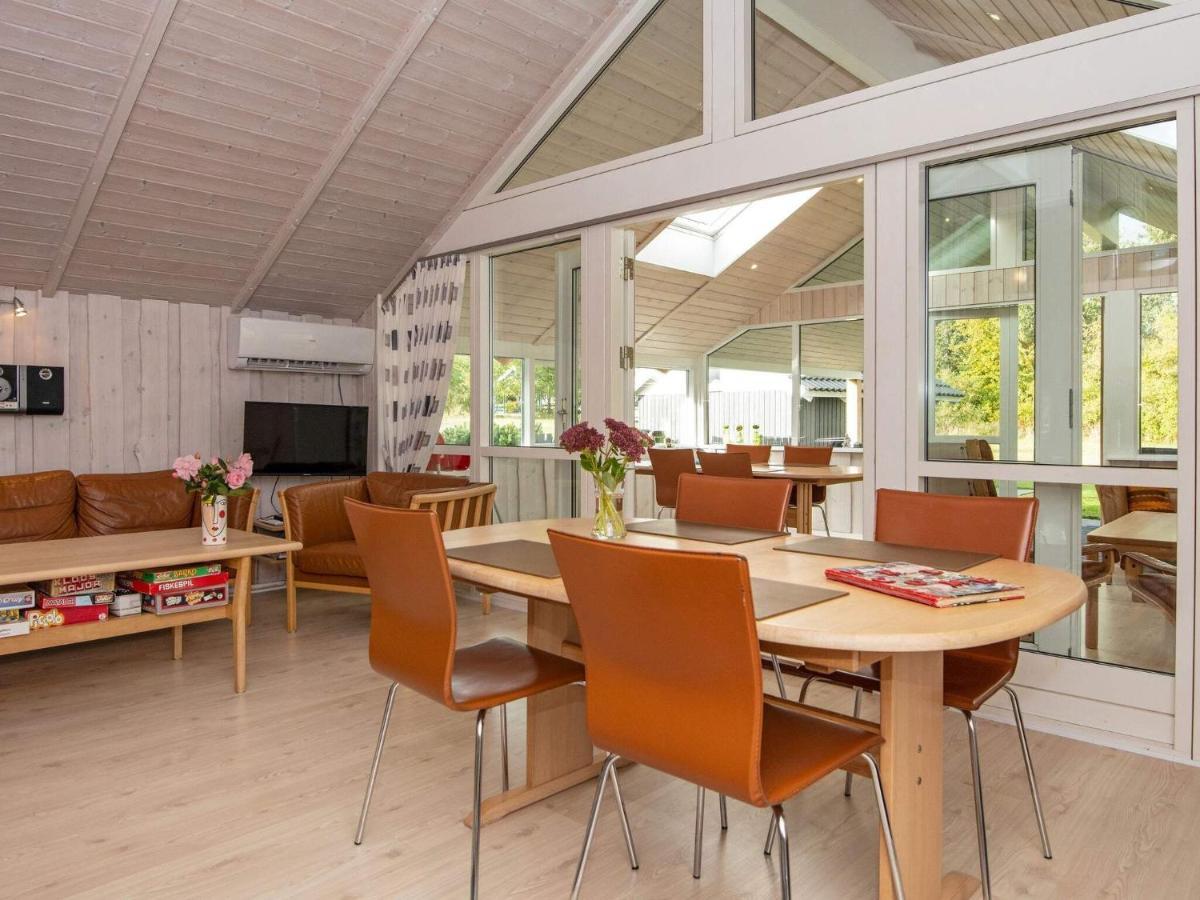 8 Person Holiday Home In Hovborg Dış mekan fotoğraf